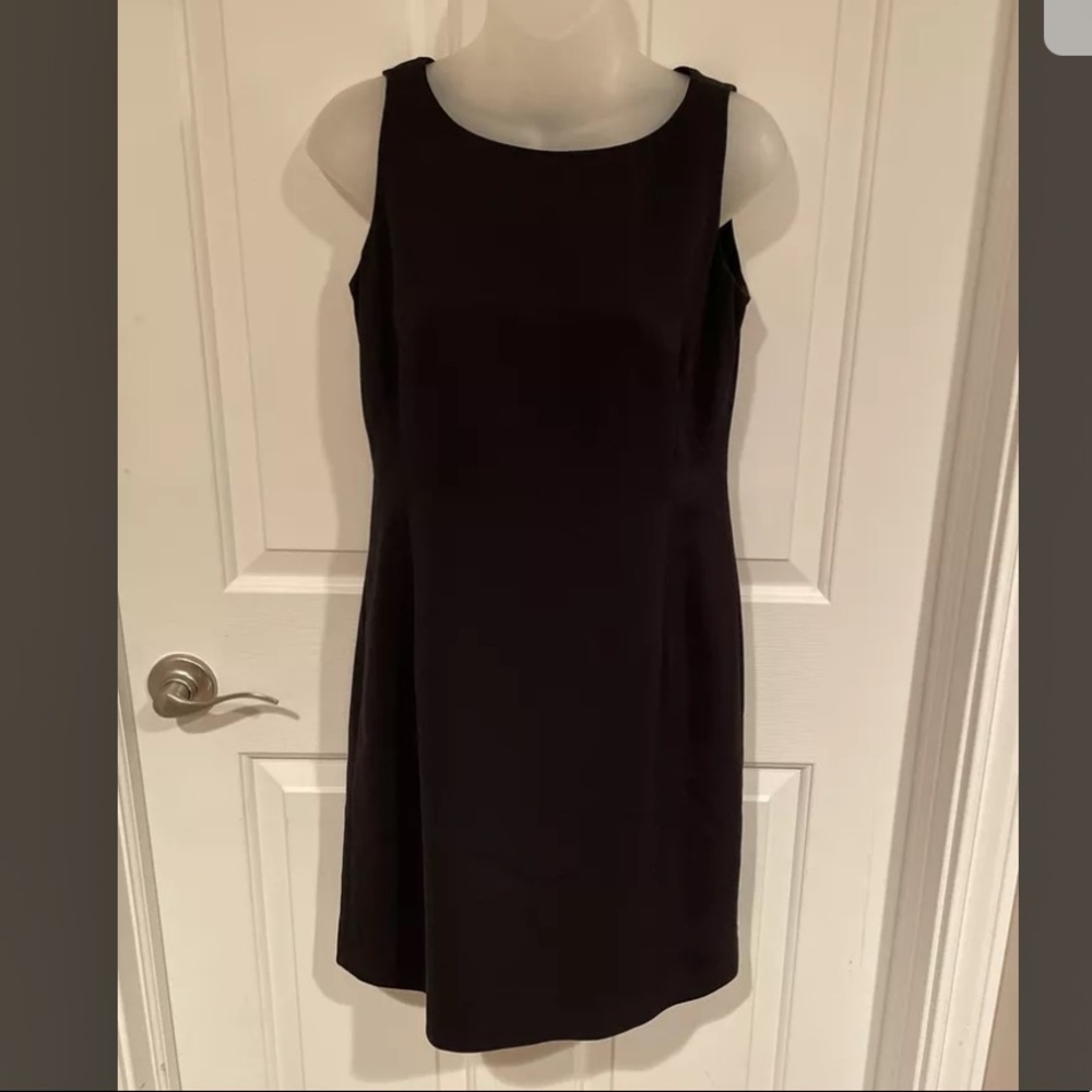 Eddie Bauer Womens Petite 4 Black Sleeveless Dress